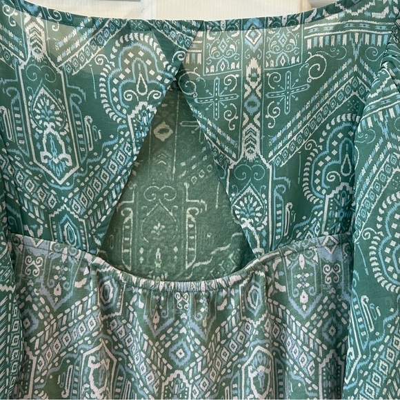 Lucky Brand Mint Sage Green Blue Flutter Sleeve Boxy Blouse - Picture 9 of 9